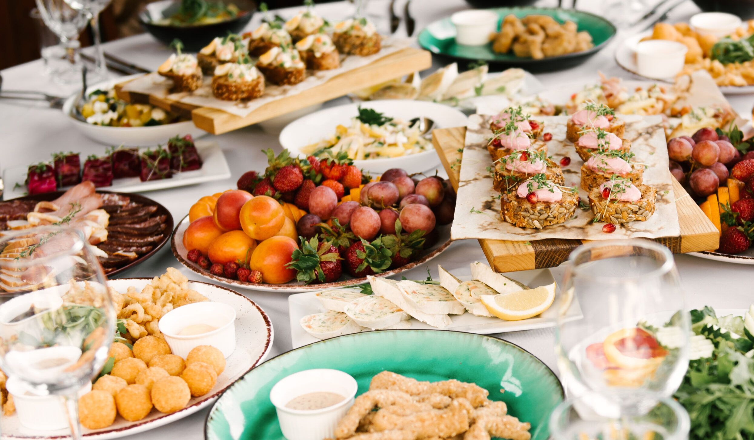 We Can Make Your Holiday Events Easier with Catering - Brunch Cafe